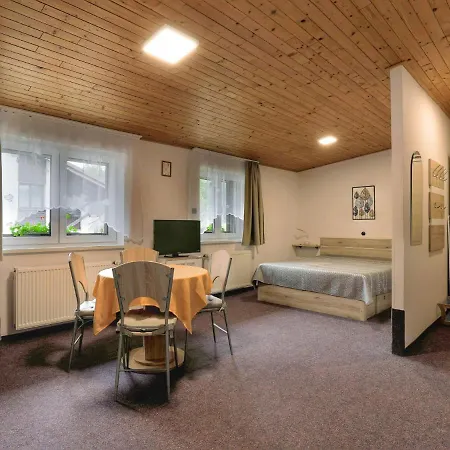 & Garden Nest By Interhome Apartman *