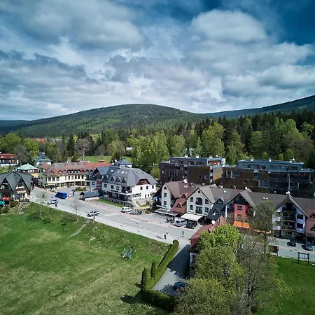 Studio Ski & Garden Nest By Interhome